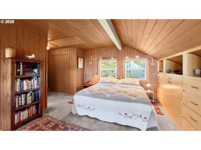 3413 Nw HIDDEN LAKE Dr, Waldport, OR 97394