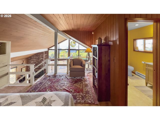 3413 Nw HIDDEN LAKE Dr, Waldport, OR 97394