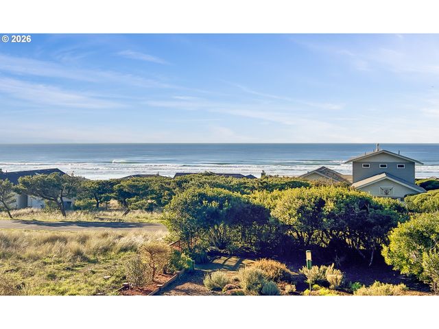 3413 Nw HIDDEN LAKE Dr, Waldport, OR 97394