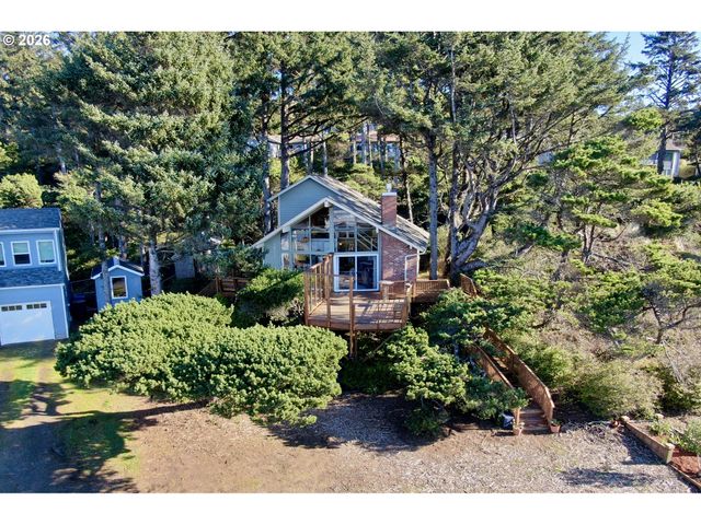 3413 Nw HIDDEN LAKE Dr, Waldport, OR 97394