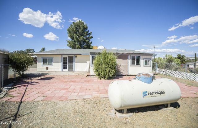 15633 S Red Rock Lane, Mayer, AZ 86333