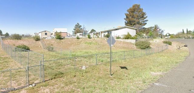 15633 S Red Rock Lane, Mayer, AZ 86333