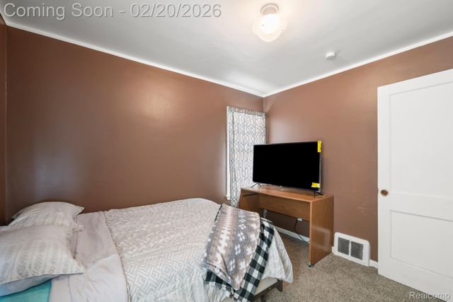 7739 Rosedale Boulevard, Allen Park, MI 48101