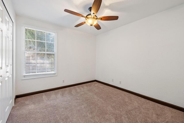 8050 Murano Circle, Palm Beach Gardens, FL 33418