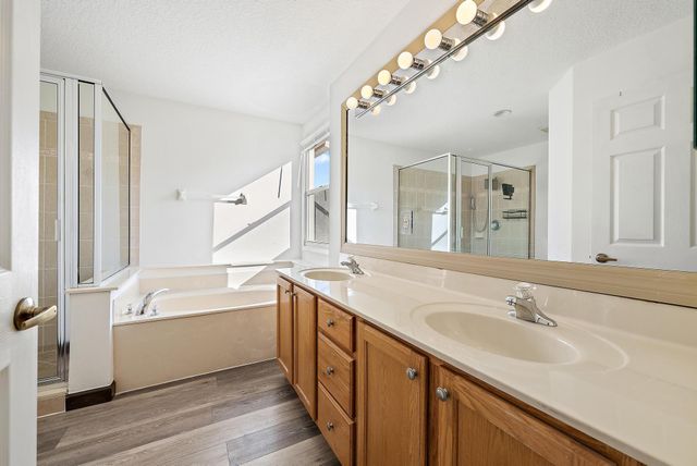 8050 Murano Circle, Palm Beach Gardens, FL 33418