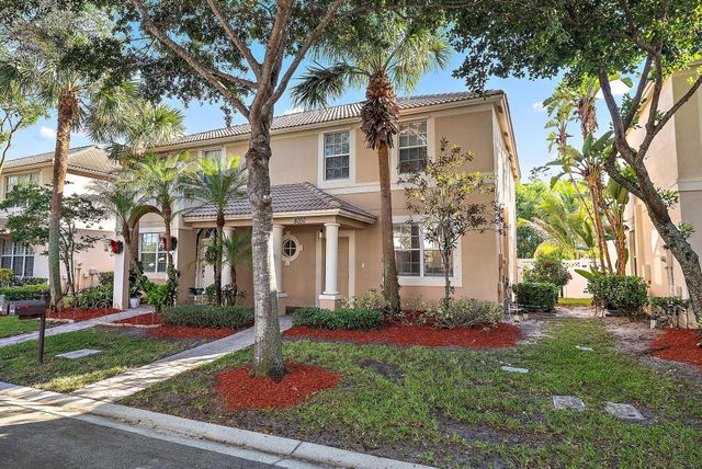8050 Murano Circle, Palm Beach Gardens, FL 33418