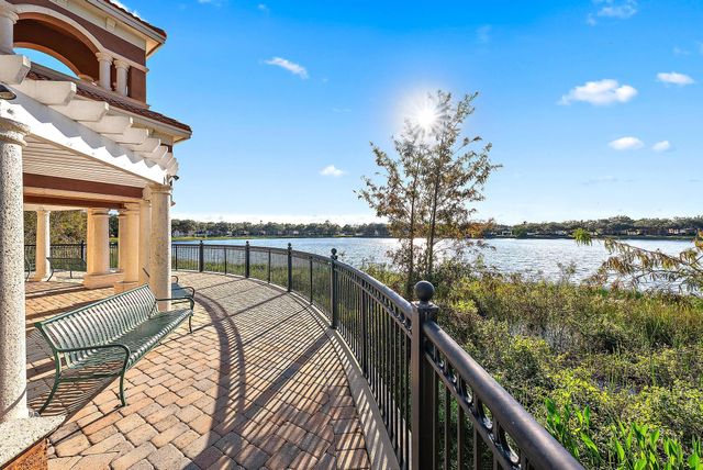 8050 Murano Circle, Palm Beach Gardens, FL 33418