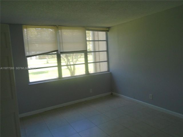 7051 Environ Boulevard 136, Lauderhill, FL 33319