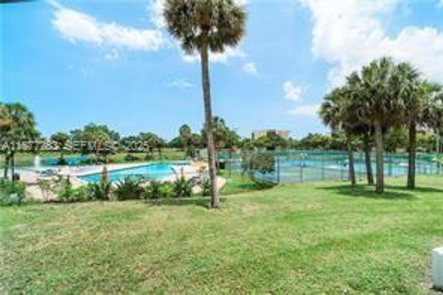 7051 Environ Boulevard 136, Lauderhill, FL 33319