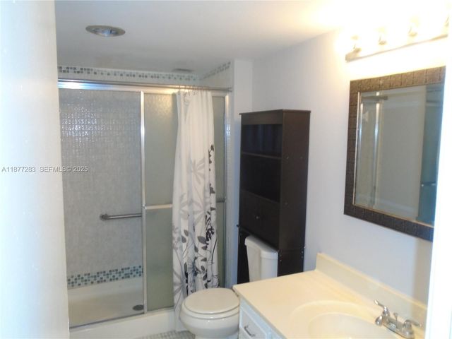 7051 Environ Boulevard 136, Lauderhill, FL 33319