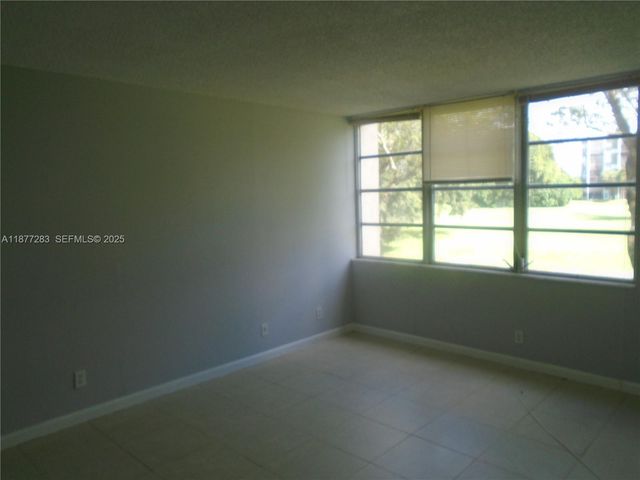 7051 Environ Boulevard 136, Lauderhill, FL 33319