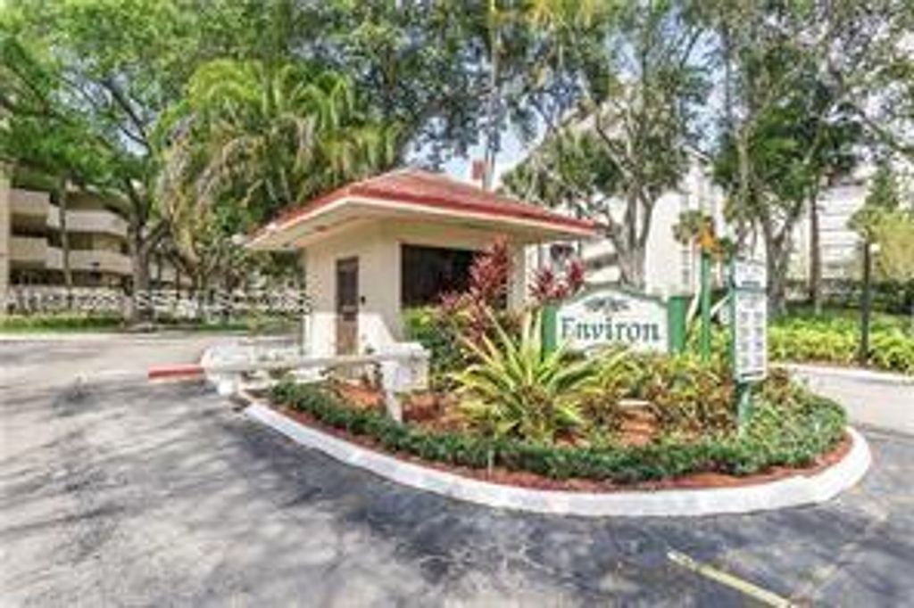 7051 Environ Boulevard 136, Lauderhill, FL 33319