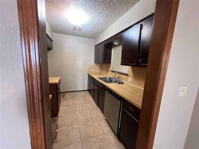 408 NW 118th Street, Oklahoma City, OK 73114