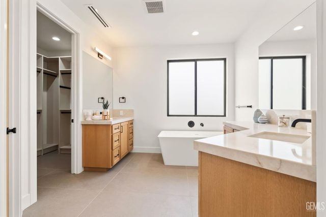 890 Via Ondulando, Ventura, CA 93003