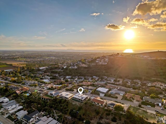 890 Via Ondulando, Ventura, CA 93003