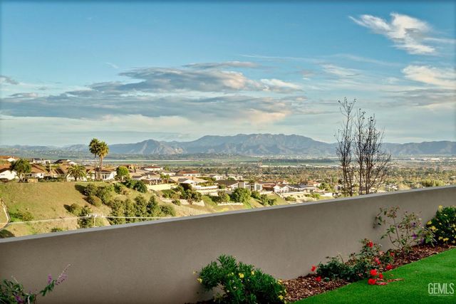 890 Via Ondulando, Ventura, CA 93003