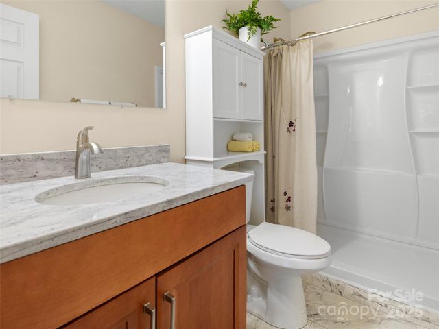 73 Oakmont Drive, Fairview, NC 28730