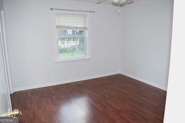 2554 Red Barn Road SW, Marietta, GA 30064