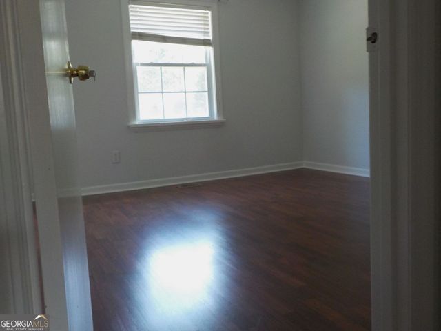 2554 Red Barn Road SW, Marietta, GA 30064