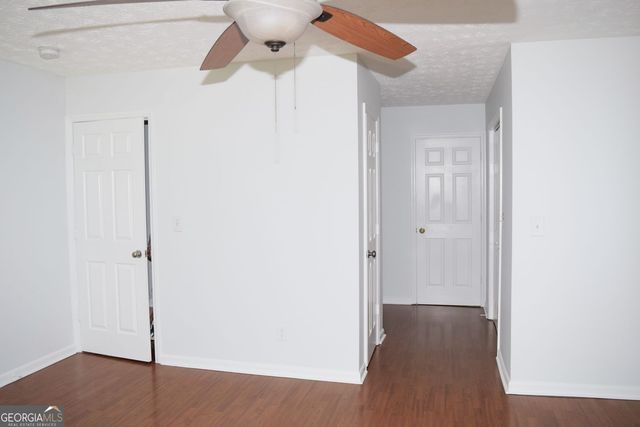 2554 Red Barn Road SW, Marietta, GA 30064