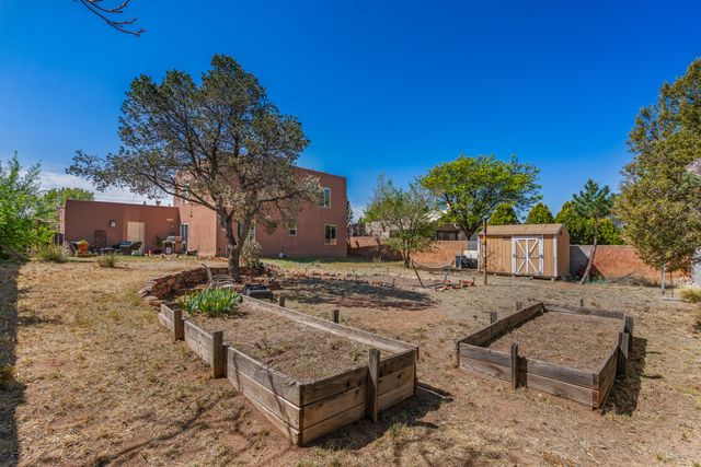 1895 Quemado Street, Santa Fe, NM 87505