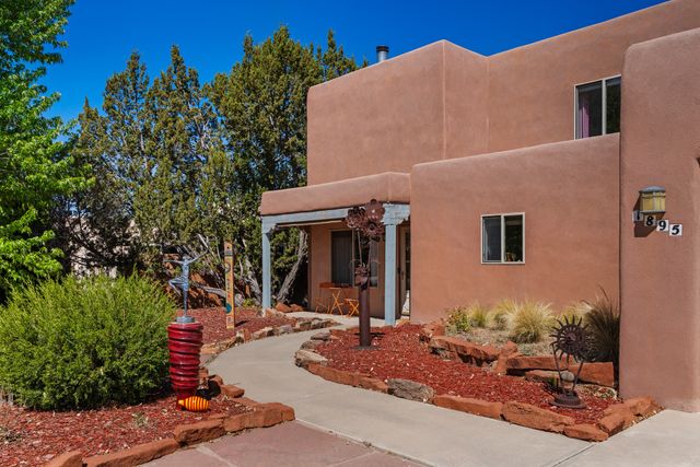 1895 Quemado Street, Santa Fe, NM 87505