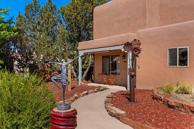 1895 Quemado Street, Santa Fe, NM 87505