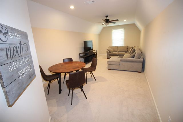 4553 CRADDLE HILL DR, Bartlett, TN 38002