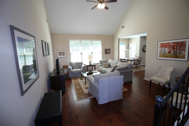 4553 CRADDLE HILL DR, Bartlett, TN 38002