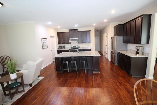 4553 CRADDLE HILL DR, Bartlett, TN 38002