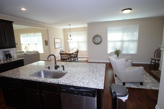 4553 CRADDLE HILL DR, Bartlett, TN 38002