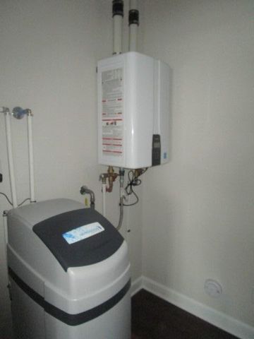 800 BARELA CIR, Centralia, MO 65240