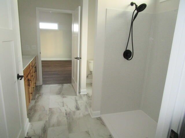 800 BARELA CIR, Centralia, MO 65240