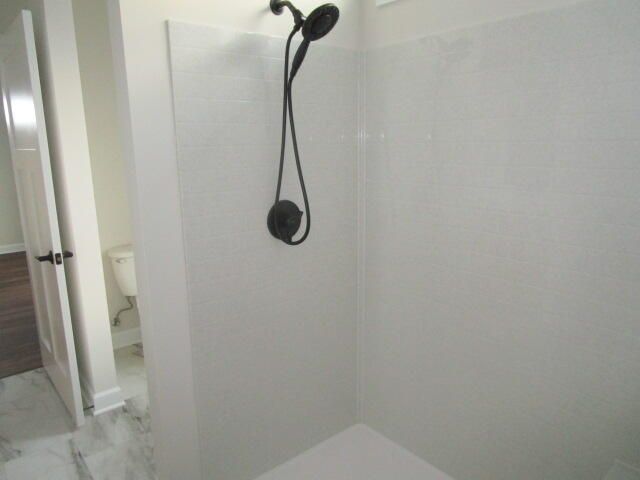 800 BARELA CIR, Centralia, MO 65240