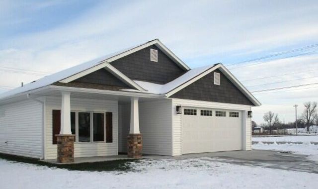 800 BARELA CIR, Centralia, MO 65240