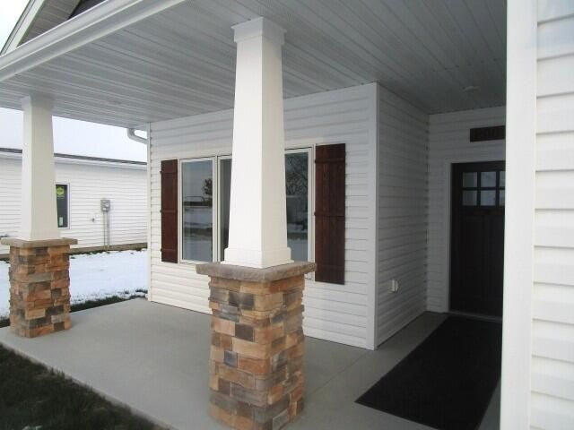 800 BARELA CIR, Centralia, MO 65240