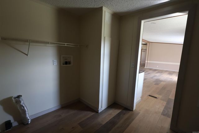 200 Reames Rd, Romance, AR 72136