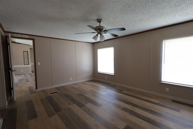 200 Reames Rd, Romance, AR 72136