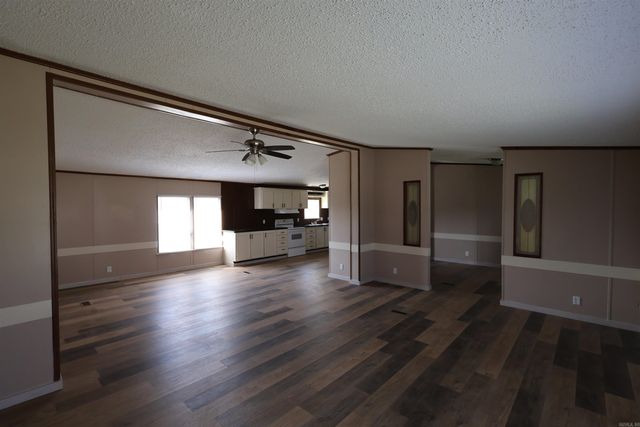 200 Reames Rd, Romance, AR 72136