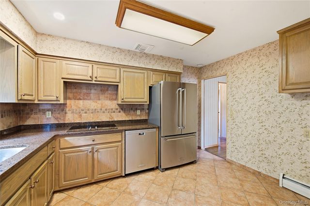 2554 Linden Lane, Merrick, NY 11566