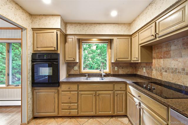 2554 Linden Lane, Merrick, NY 11566