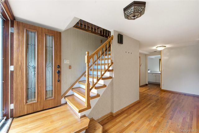 2554 Linden Lane, Merrick, NY 11566