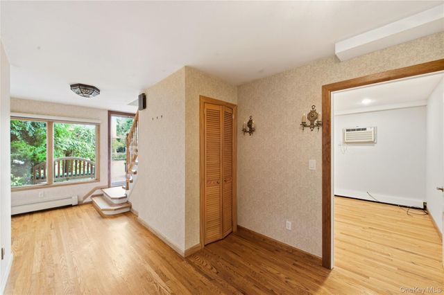 2554 Linden Lane, Merrick, NY 11566