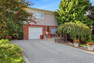 2554 Linden Lane, Merrick, NY 11566