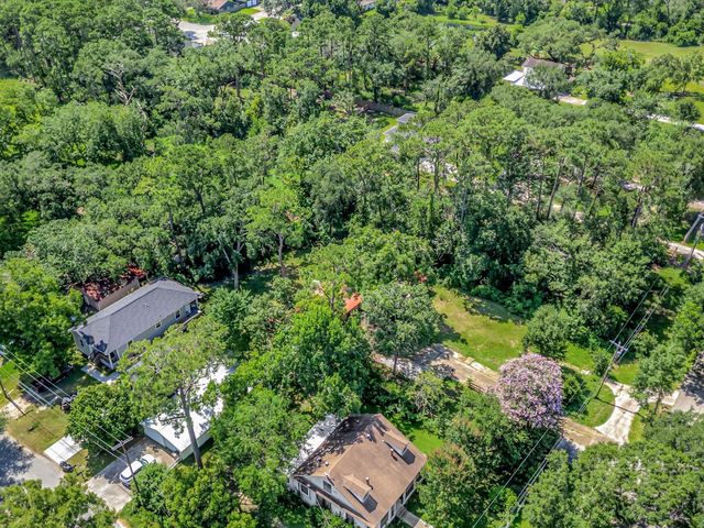 5213 Palm Drive, Dickinson, TX 77539