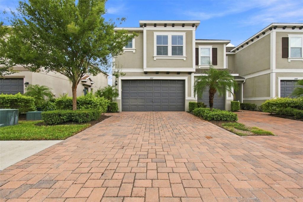 3207 PAINTED BLOSSOM COURT, Lutz, FL 33558