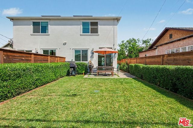 1207 N Commonwealth Avenue, Los Angeles, CA 90029
