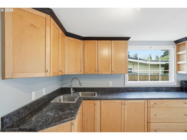 3712 O St, Vancouver, WA 98663