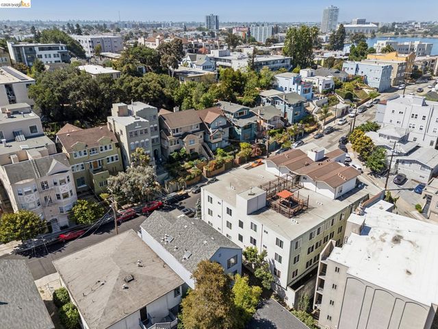 459 Stow Ave, Oakland, CA 94606