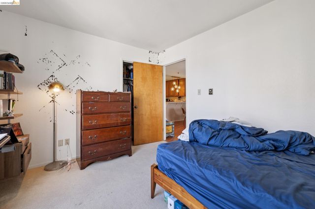 459 Stow Ave, Oakland, CA 94606